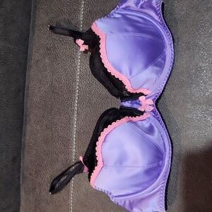 Victoria's Secret Sexy Little Things Bra